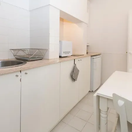 Live Like A Local @ Casa Da Esquina - Wifi & A/c Apartment *