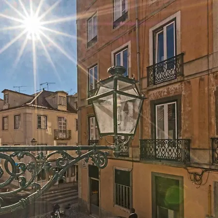 Live Like A Local @ Casa Da Esquina - Wifi & A/c * Лиссабон